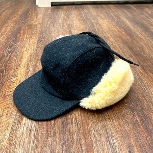 Size M NWT Filson wool double mackinaw cap in charcoal